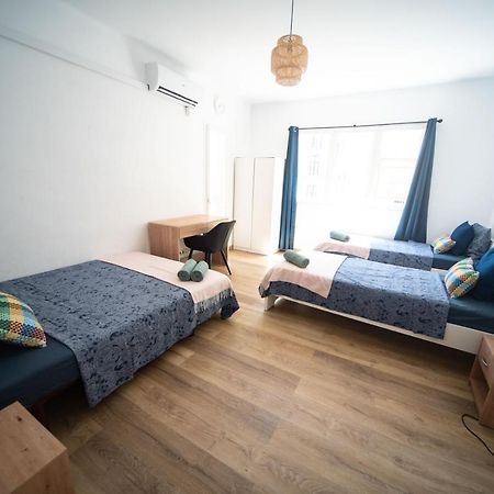 By Port Vell Rooms Barcelona Exterior foto
